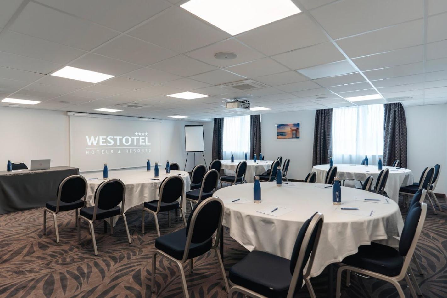 Westotel Taverny - Paris Val-D'Oise Zewnętrze zdjęcie