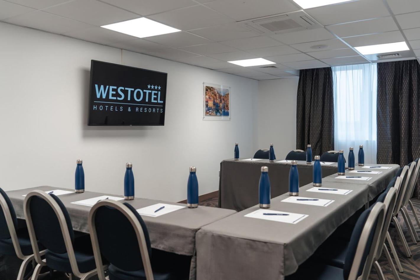 Westotel Taverny - Paris Val-D'Oise Zewnętrze zdjęcie